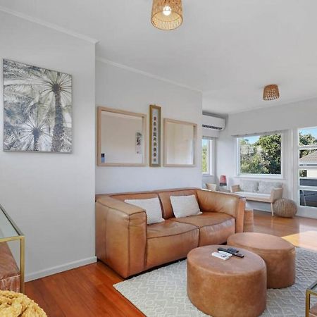 Amazing Home By Beach - Fully Aircon-Ed - Wifi Auckland Exteriör bild