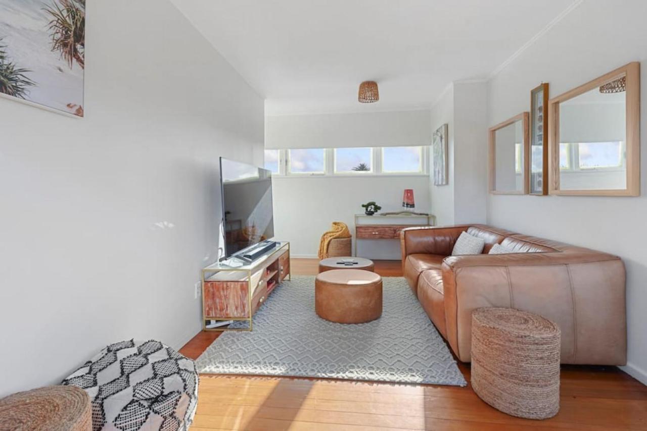 Amazing Home By Beach - Fully Aircon-Ed - Wifi Auckland Exteriör bild